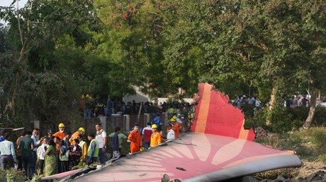 Crash d’un Boeing en Inde : le bilan s'élève à 317 morts, selon la police