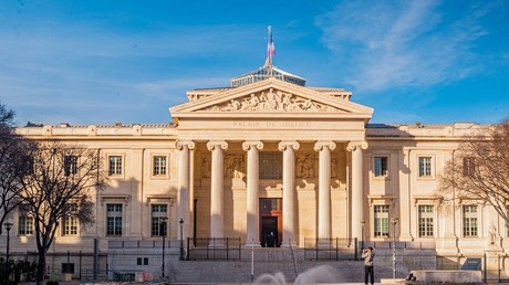 Marseille : trois lycéens jugés pour menaces de mort sur Snapchat