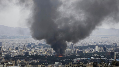 Israël-Iran : frappes croisées, riposte iranienne et menace d’escalade
