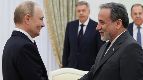 Araghchi au Kremlin : Poutine dénonce l’agression contre l’Iran