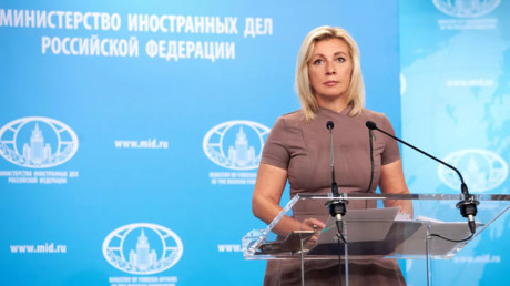 Frappes illégales contre l’Iran : le silence des médias occidentaux est un «crime professionnel monstrueux», selon Zakharova
