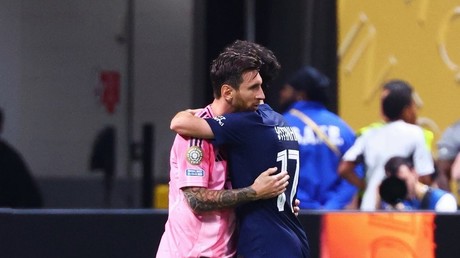 Le PSG écrase l’Inter Miami de Messi et file en quarts