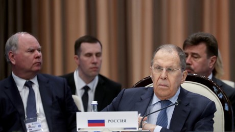 Crise en Serbie : Lavrov met en garde l'Occident contre toute tentative de révolution de couleur