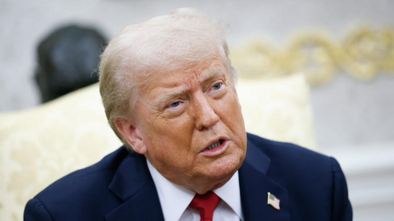Conflit en Ukraine : Trump brandit la menace de droits de douane secondaires et promet des «milliards de dollars» d’armes