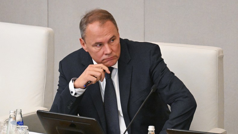 «Soutenir l’Ukraine sera la ruine de l’Europe», affirme Piotr Tolstoï