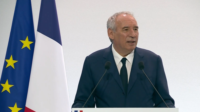 Défiance massive des Français envers le budget 2026 de François Bayrou