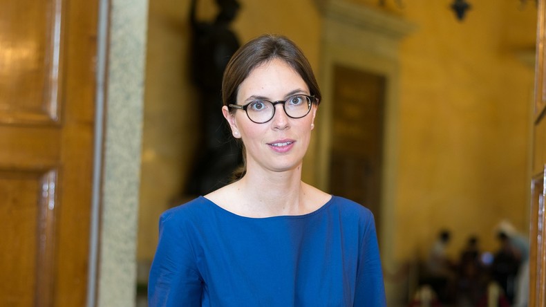 Face à la contestation, le gouvernement ouvre la porte à un compromis sur la suppression des jours fériés