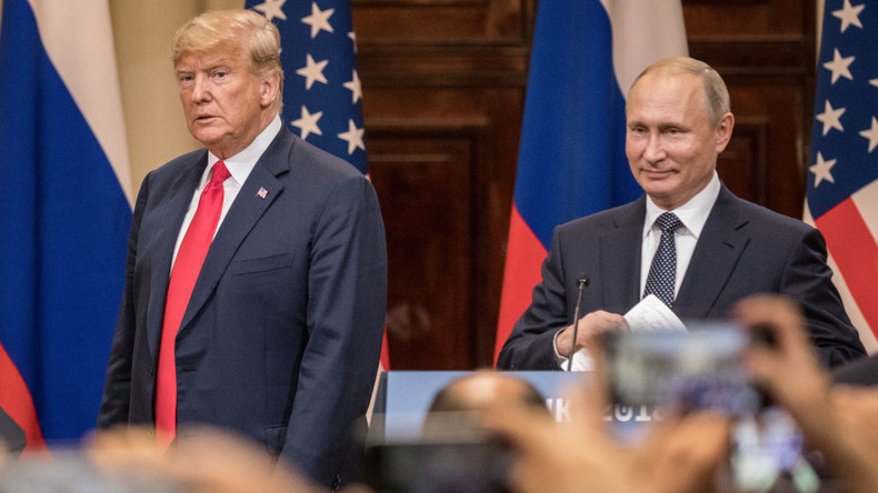 Donald Trump n'exclut pas une rencontre avec Vladimir Poutine à Pékin