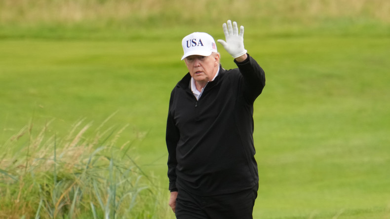 Donald Trump fustige l’immigration en Europe et appelle les dirigeants à stopper cette «horrible invasion» de migrants