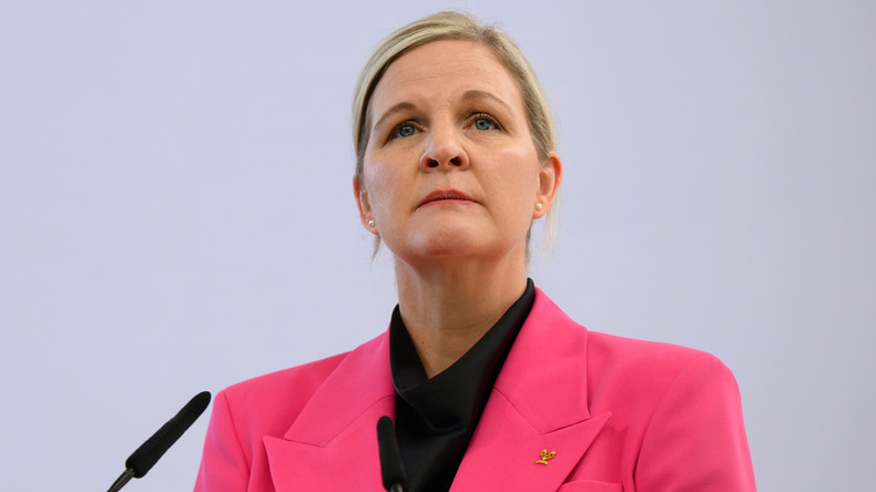 Présidente du CIO : pas encore de «décision finale» sur la participation des athlètes russes aux JO de 2026
