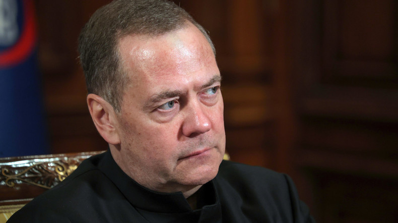 Ultimatum de Trump : «la Russie n’est ni Israël ni même l’Iran», tance Medvedev