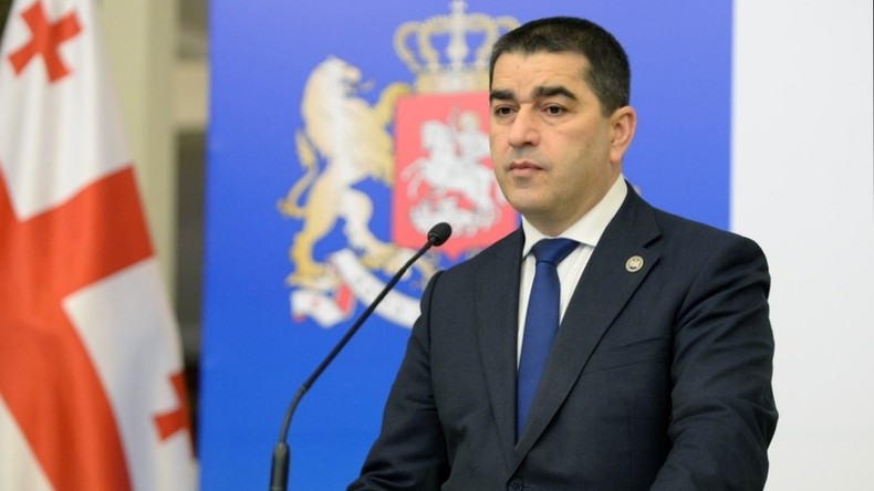 Mondiaux d’escrime : le président du Parlement géorgien qualifie de xénophobes les manifestations contre les athlètes russes