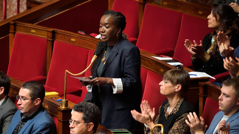 Nadège Abomangoli porte plainte pour injures racistes et sexistes