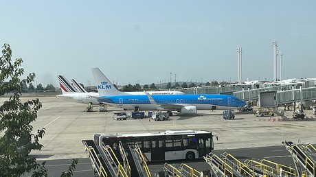 Grève des contrôleurs aériens : perturbations majeures pour les départs en vacances