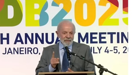 Le président brésilien Lula plaide pour l’abandon du dollar par les pays du groupe des BRICS