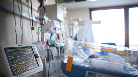 Baisse de la fécondité en France : une tendance durable selon l’Ined