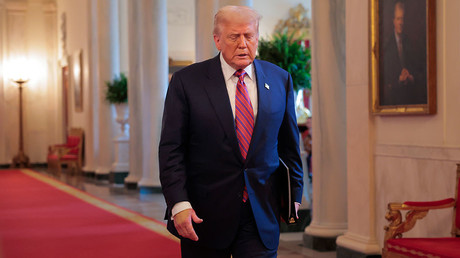 Trump impose le silence sur l’affaire Epstein à la Maison Blanche