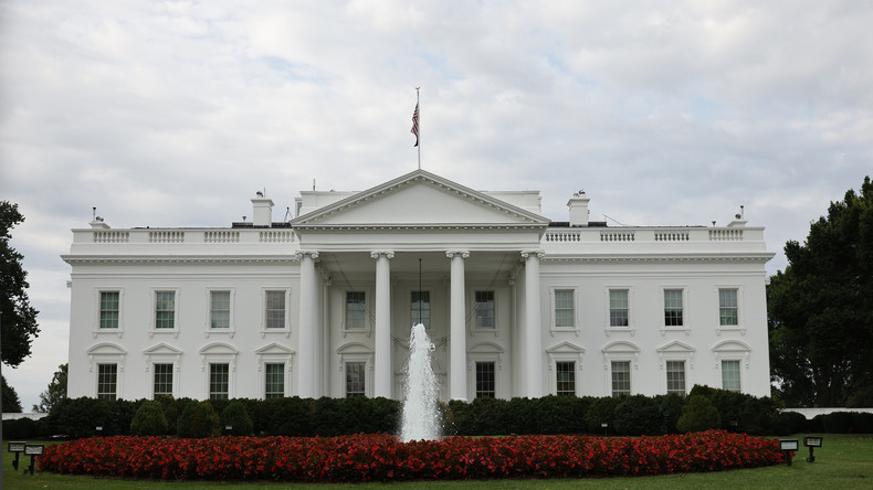 Trump fait construire une salle de bal fastueuse à la Maison Blanche