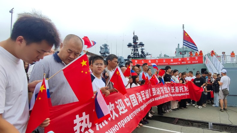 Début de la phase pratique des manœuvres navales russo-chinoises en mer du Japon