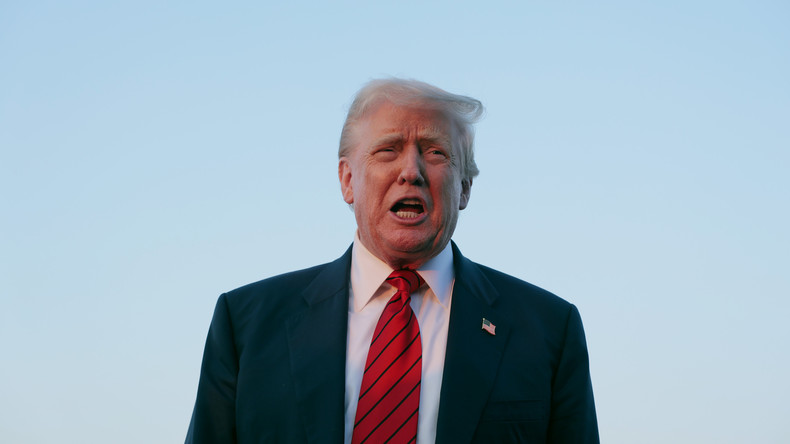 États-Unis : Trump annonce des taxes douanières «autour de 100%» sur les puces et semi-conducteurs