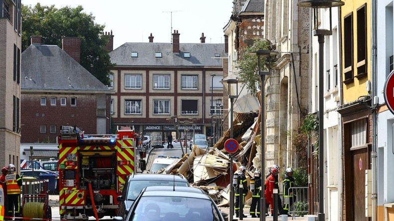 Un immeuble s’effondre à Amiens : les secours sur place