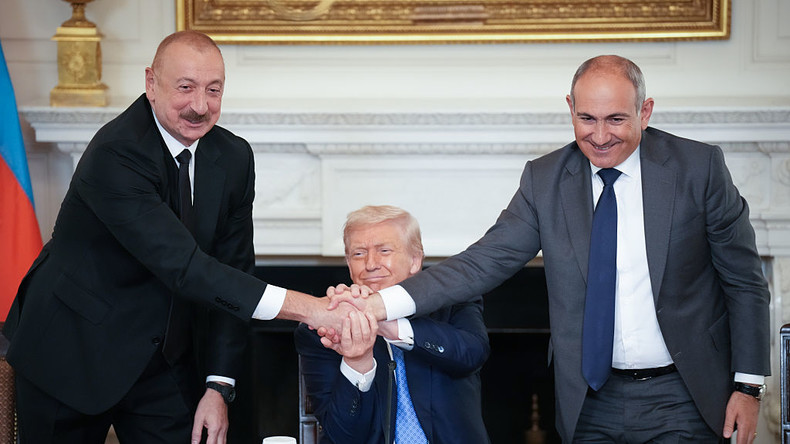 Accord historique : l’Arménie et l’Azerbaïdjan tournent la page du Karabakh