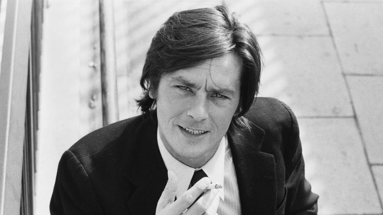 Hommage à Alain Delon dans la commune de Douchy-Montcorbon, un an après sa mort