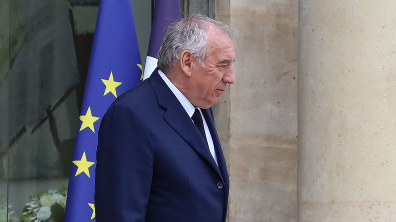 Emmanuel Macron réaffirme sa confiance en François Bayrou et rejette une nouvelle dissolution