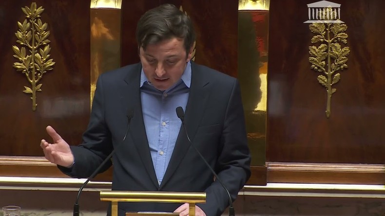 Plainte contre le député français Aurélien Taché après une publication choc sur la police