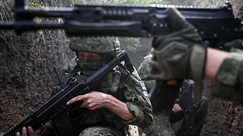 Kiev cherche à cacher la participation d’antifascistes européens aux côtés de la Russie, révèle le renseignement russe