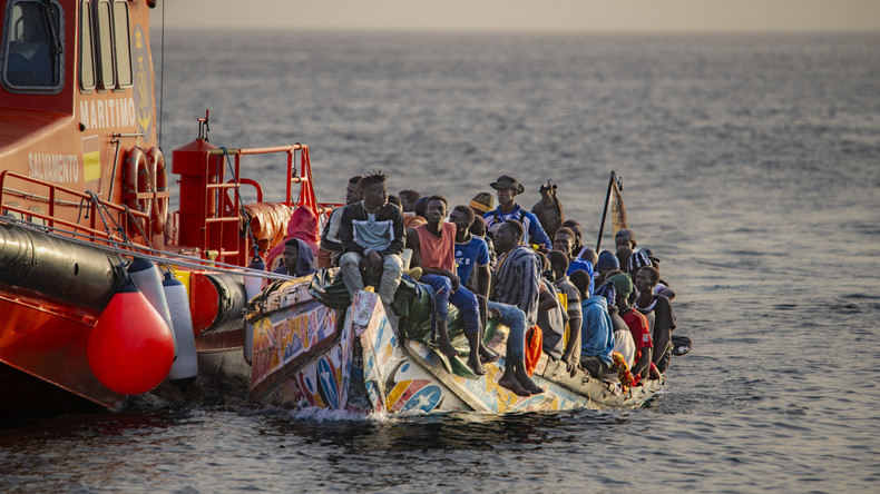 Sénégal : les migrants irréguliers continuent de braver les sanctions, la surveillance et les traversées périlleuses vers l’Europe