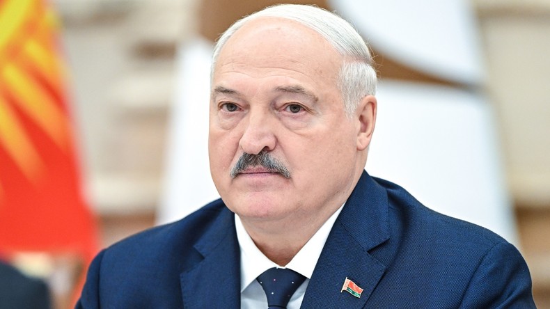 Ukraine : Poutine aurait refusé de frapper la rue Bankova à l’aide de l'Orechnik, affirme Loukachenko