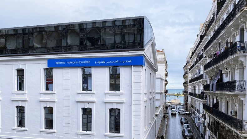 Algérie : les consulats et instituts français confrontés à une réduction de moyens après la fin des loyers gratuits