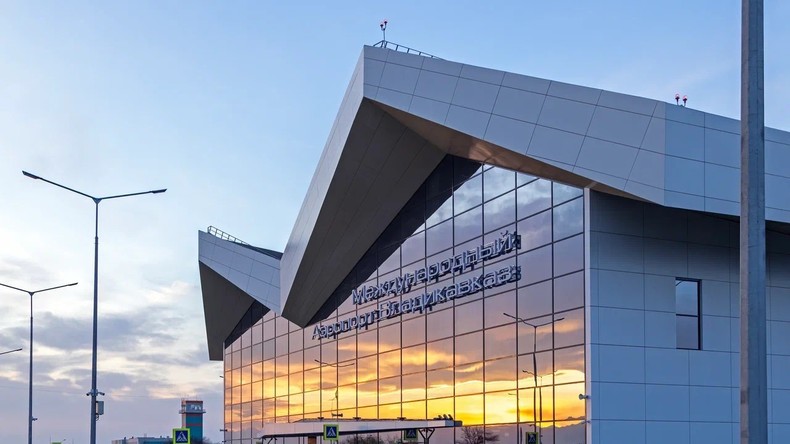 Le FSB déjoue un attentat à l’aéroport de Vladikavkaz : un homme arrêté pour avoir projeté d’incendier un avion