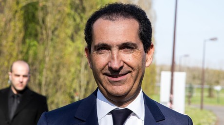 Altice France : feu vert pour vendre SFR et inquiétudes des syndicats