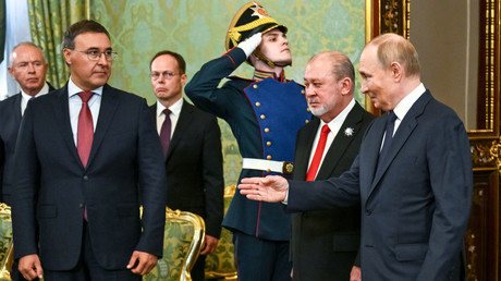 Russie – Malaisie : Poutine salue le «très bon rythme» de croissance des échanges commerciaux