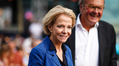 Législative partielle à Paris : Frédérique Bredin, candidate PS contre Dati et Barnier