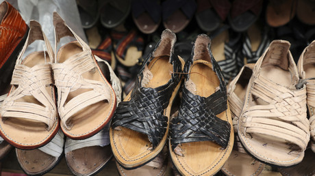 Mexique : Adidas accusé d’appropriation culturelle pour des sandales inspirées des huaraches