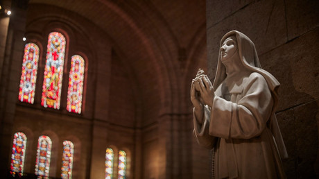 Quand l’Église de France se réinvente avec ses prêtres venus d’Afrique