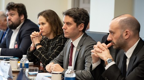 GPA en France : Gabriel Attal relance un débat explosif, Retailleau et le PCF s’opposent