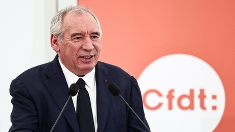 Bayrou propose de confier la protection sociale aux partenaires sociaux