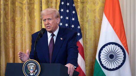 Les États-Unis durcissent leurs tarifs douaniers à 50 % contre l’Inde