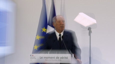 63 % des Français en faveur d’élections anticipées : quand le pays réclame un nouveau départ