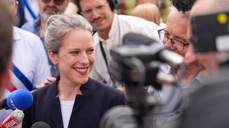 Marine Tondelier soutient Lucie Castets à Matignon : quelles alternatives pour Macron ?