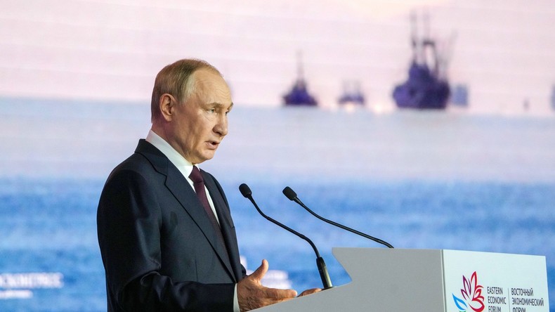Extrême-Orient, économie, rencontre avec Zelensky : les messages forts de Poutine au Forum économique oriental à Vladivostok