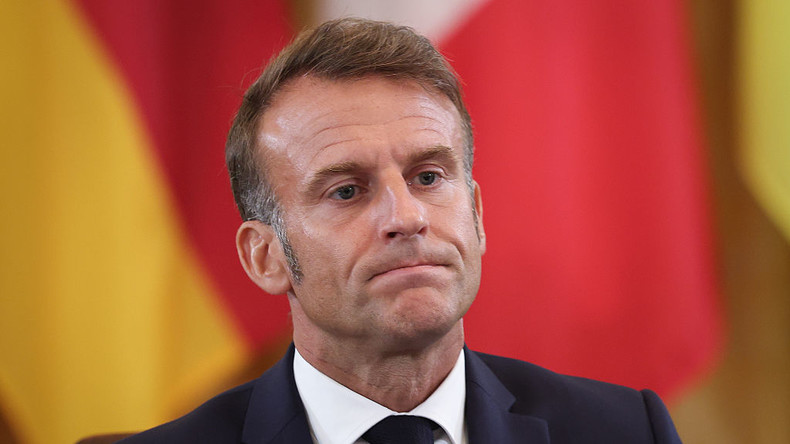 Chute du gouvernement Bayrou : la France est fatiguée de «huit années de honte» de Macron, selon le président de la Douma russe