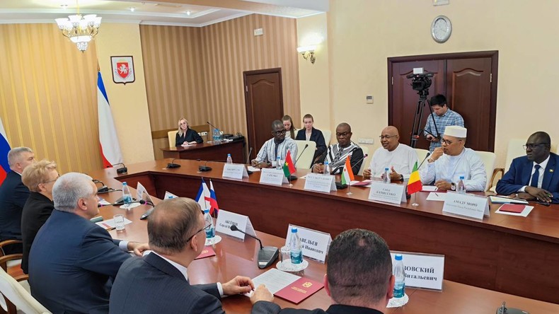 Coopération Russie–Afrique : la Crimée accueille une délégation de l’AES