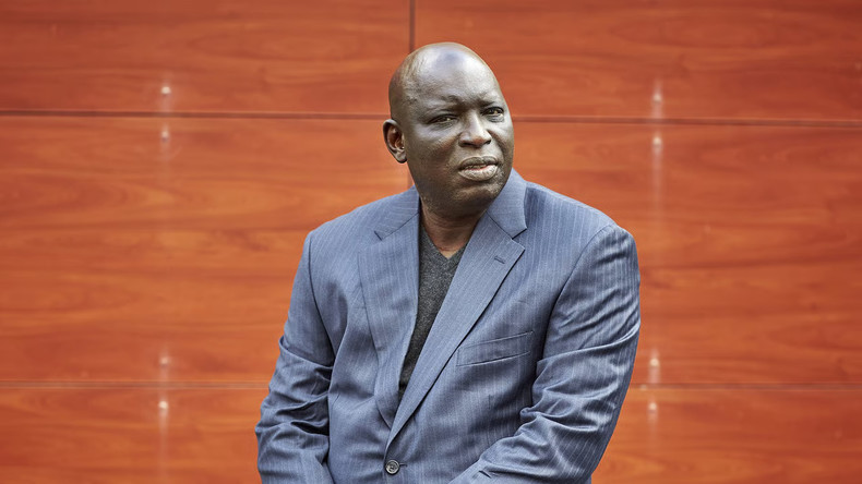 Sénégal : Madiambal Diagne visé par un mandat d’arrêt international dans une affaire de corruption