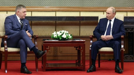 «Spécialistes des films d'horreur» : Poutine sur l'hystérie de l'UE contre la Russie lors de la rencontre avec Fico