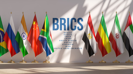 Sommet extraordinaire des BRICS : Xi Jinping dénonce les guerres commerciales et tarifaires